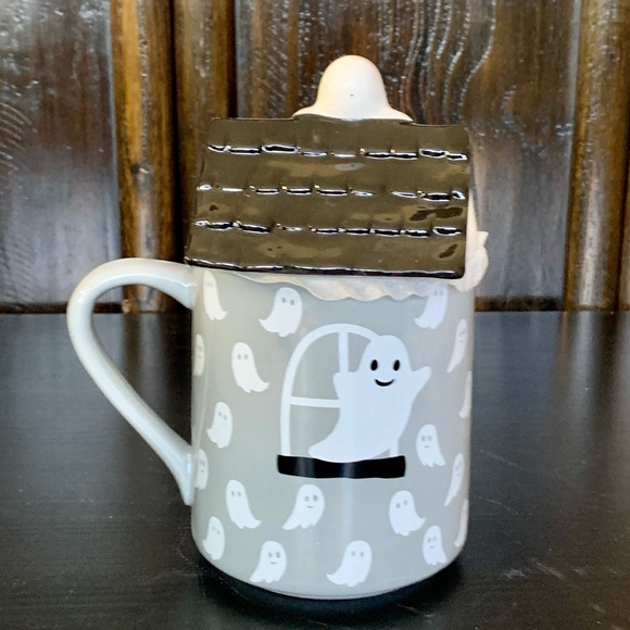 Flying Ghosts Haunted House Figural Topper Mug - Picture 6 of 11